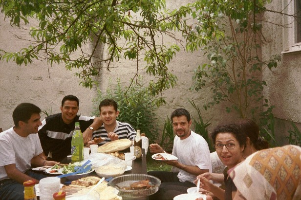 Click here to see pictures from our garden party in Munich!